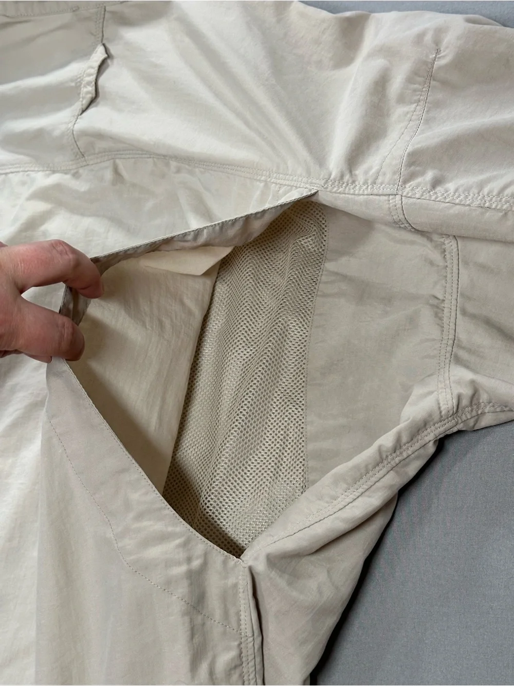 The North Face Utility Outdoor Roll-Tab Sleeve Button Down Shirt - Mens Medium